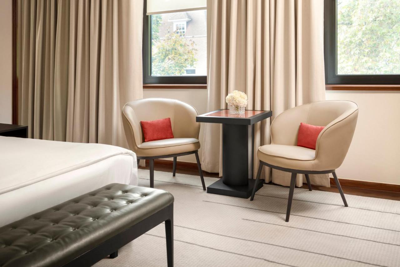 Como The Halkin London Exteriör bild